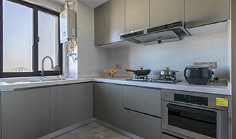 設(shè)計(jì)櫥柜門時(shí)有哪些要注意的事項(xiàng)？