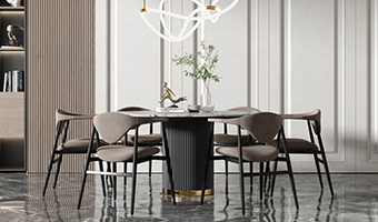 墻面是用護(hù)墻板好還是貼墻布好？