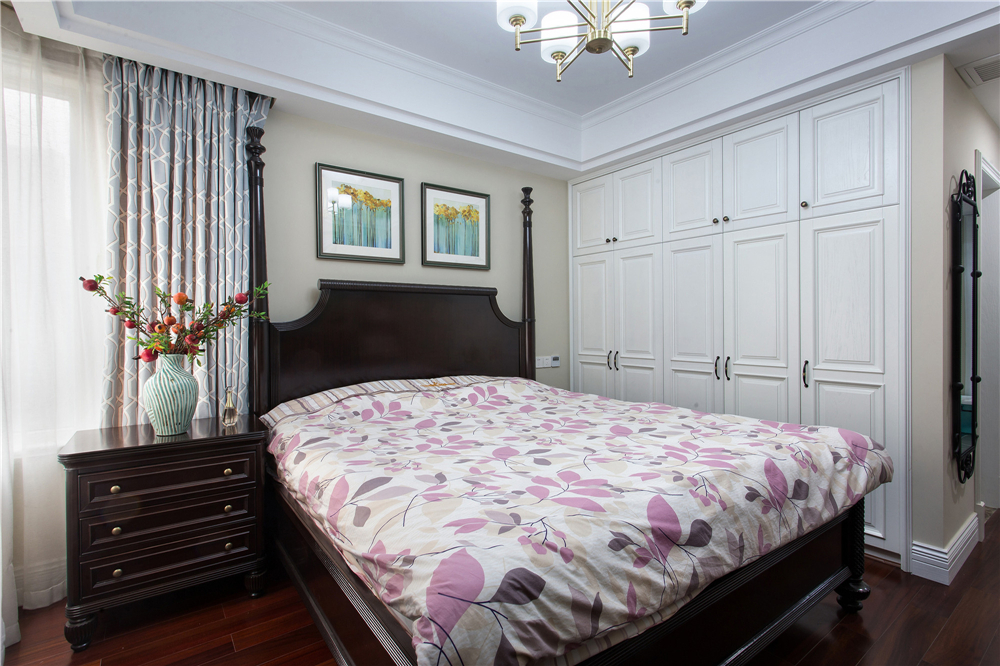 原木定制衣柜價格貴不貴？(圖1)