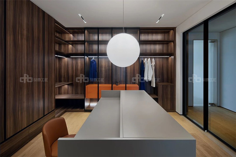 衣柜用實(shí)木材質(zhì)來做有哪些優(yōu)點(diǎn)？(圖2)